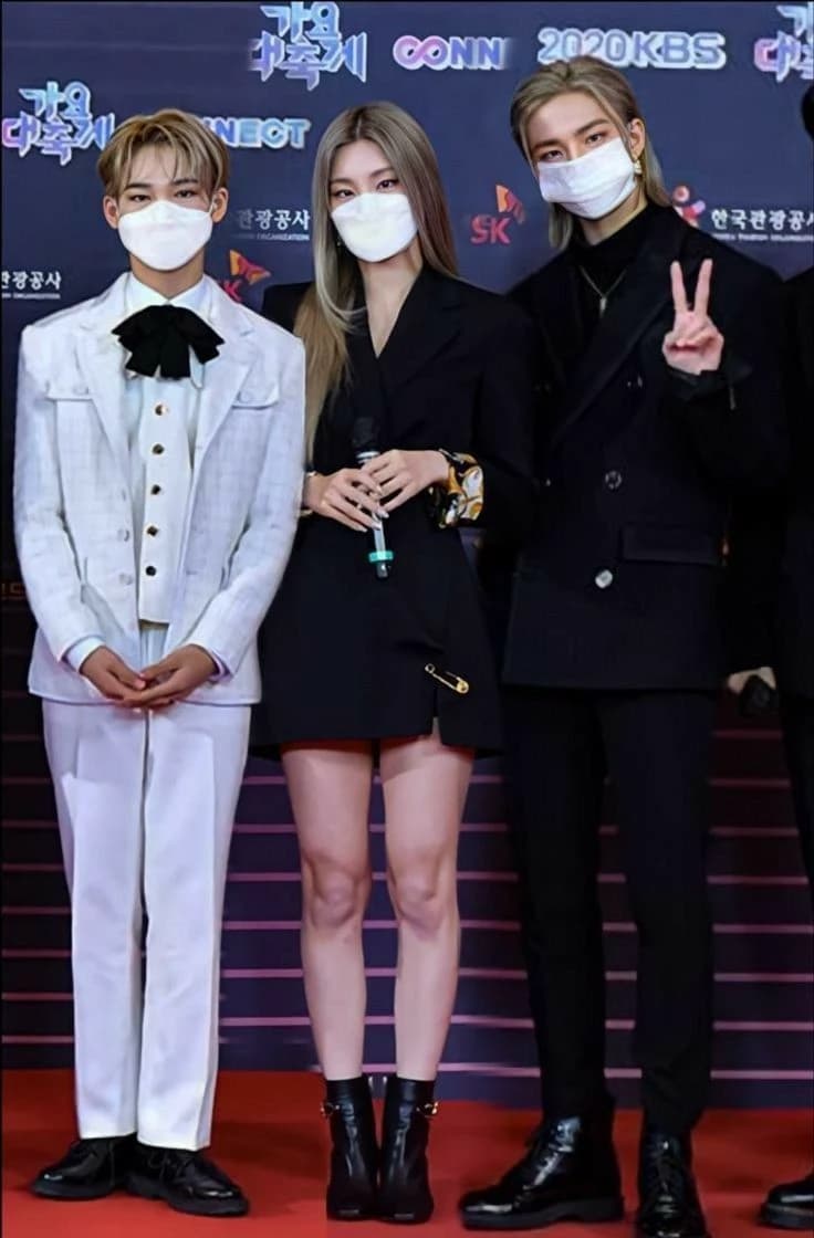 Hwang siblings  thumbnail