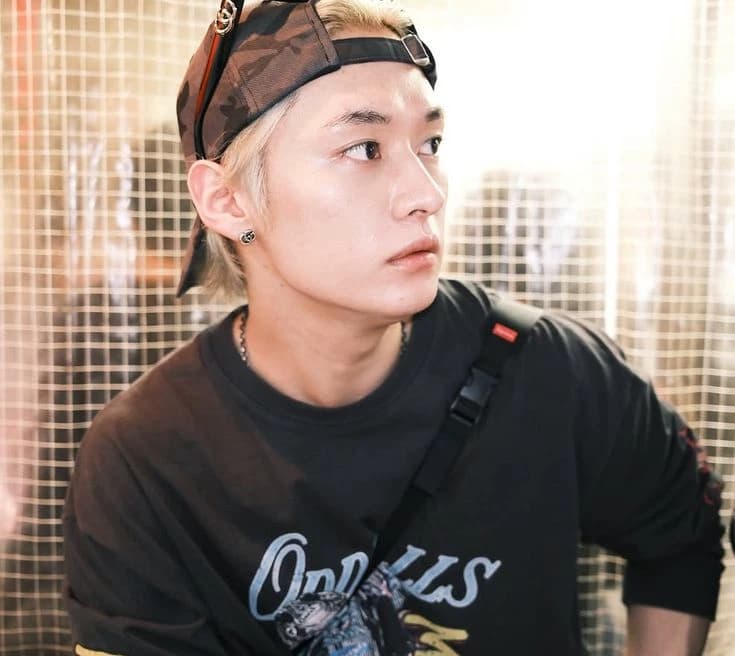 Lee know thumbnail