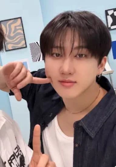 Chanbin🐽 thumbnail