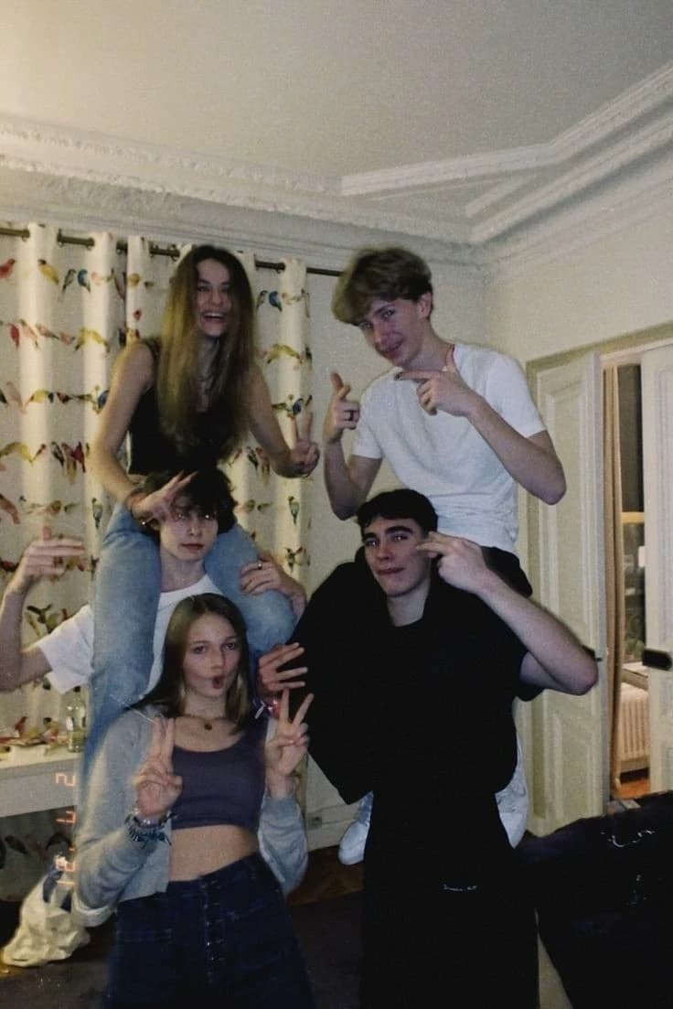 My little group 😻 thumbnail