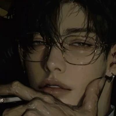 Julian Thorne [Best Friend | Controlling | BL | Feminization] thumbnail