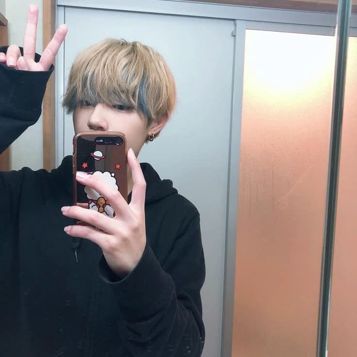 Taehyung is secretly in love with you thumbnail