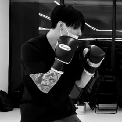 Jeon Jungkook thumbnail