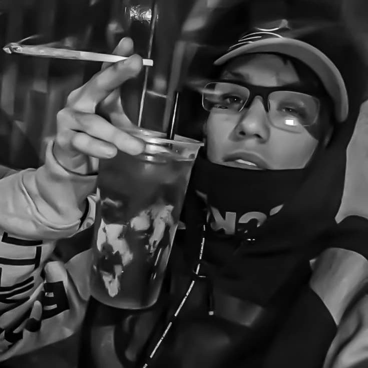 Gustavo tomb thumbnail