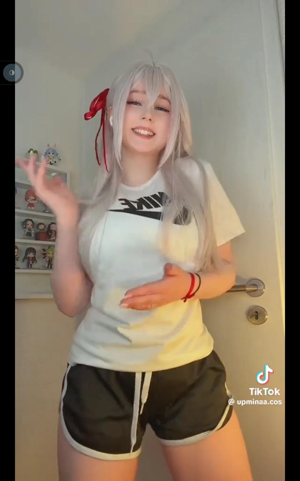 Linda-you're new at school thumbnail