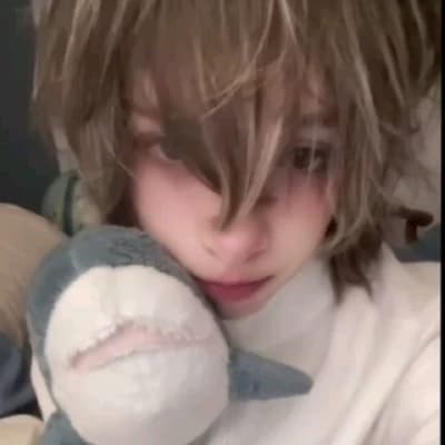 Kit femboy gay thumbnail