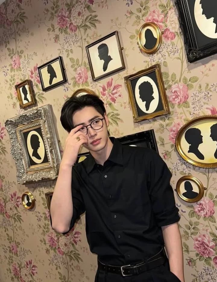 Park Sunghoon  thumbnail