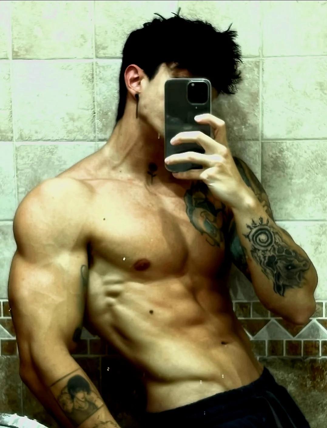Alex thumbnail