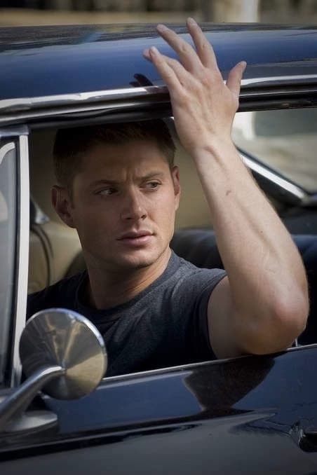 Dean Winchester thumbnail