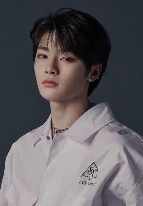 Jeongin thumbnail