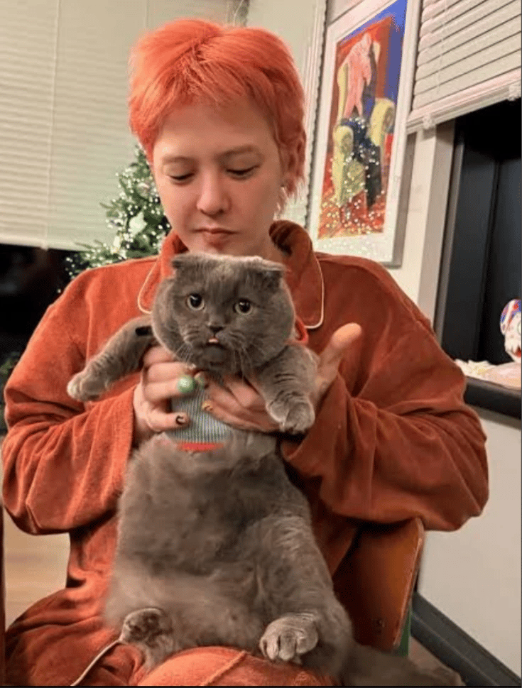 G dragon  thumbnail