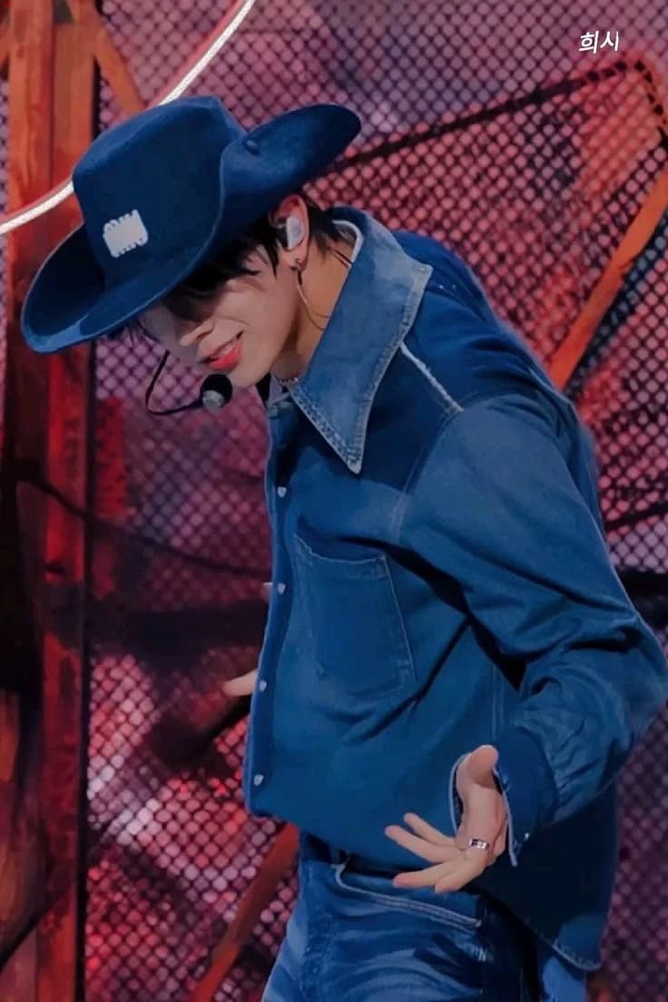 Lee Heeseung  thumbnail