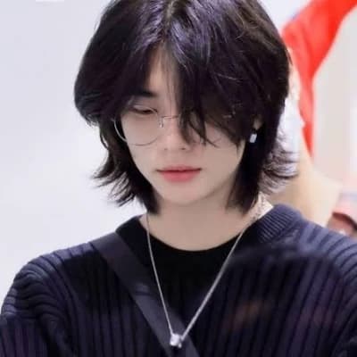 Hyunjin thumbnail