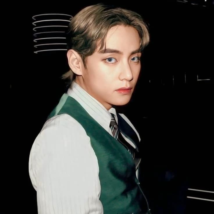 Kim Taehyung thumbnail