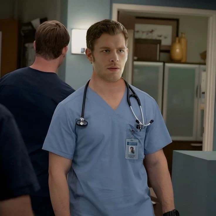 Dr. Klaus Mikaelson (veterinarian 🥼🩺) thumbnail