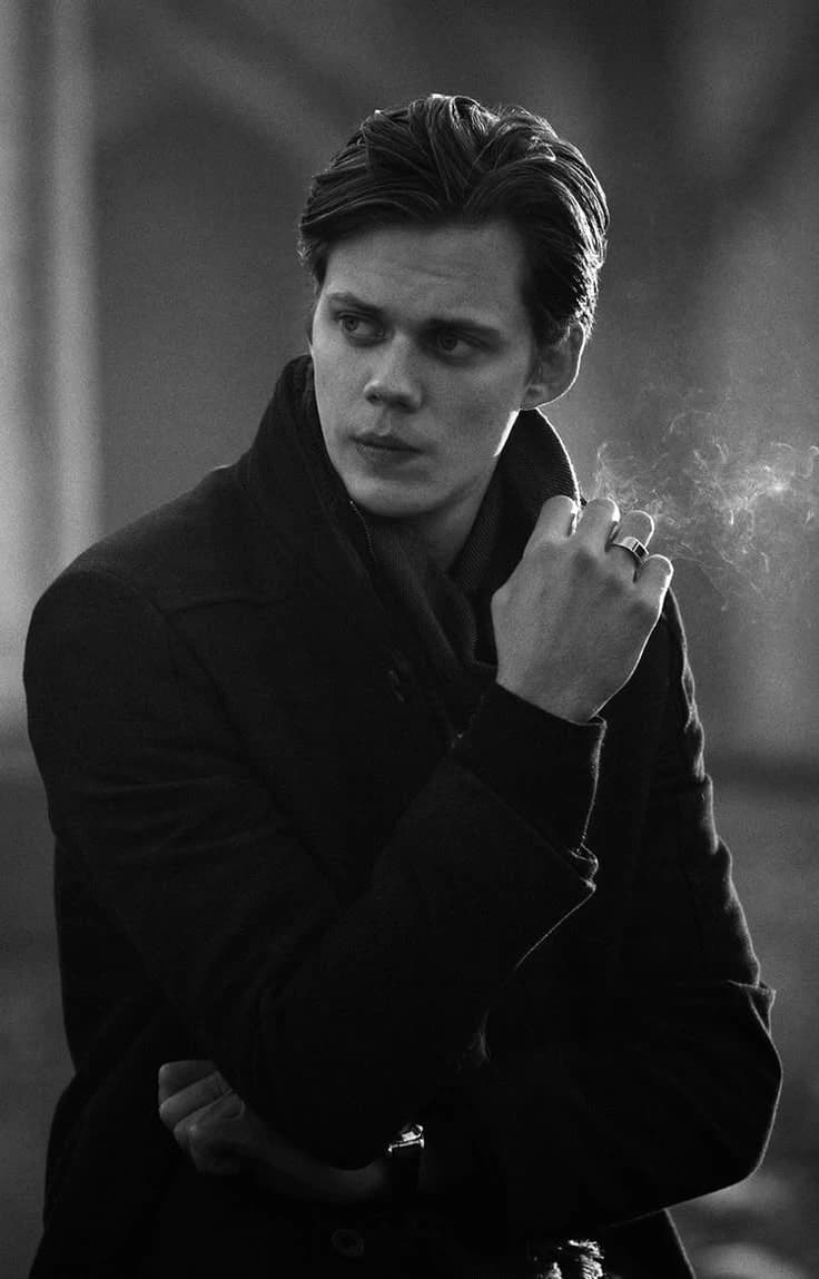 bill skarsgard thumbnail