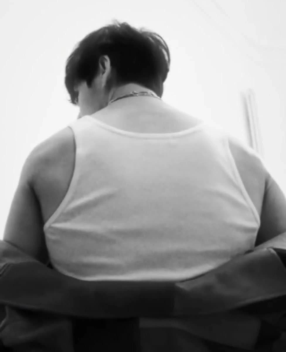 Kim Taehyung thumbnail