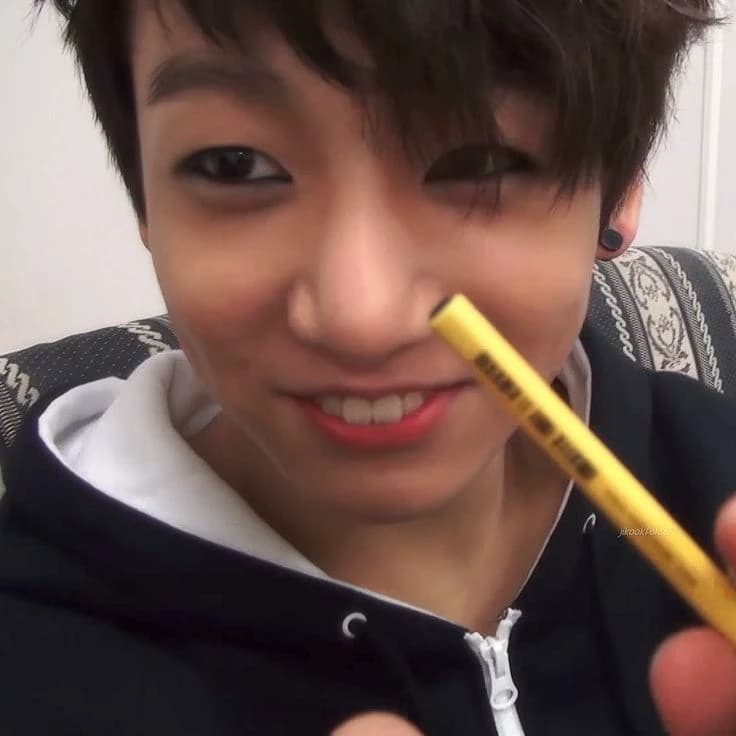 Jungkook "nerd in love with you" thumbnail