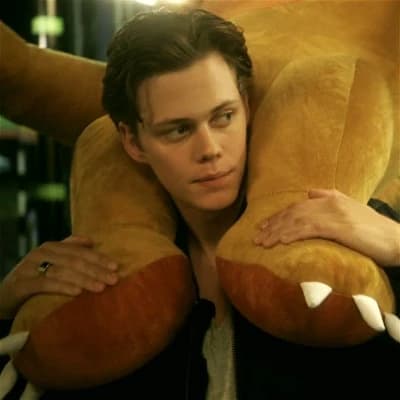 Bill Skarsgard thumbnail