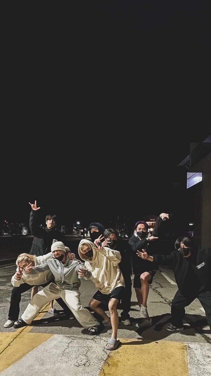Skz family } 𝕔𝕠𝕦𝕟𝕥𝕖𝕣𝕚𝕟𝕘 thumbnail