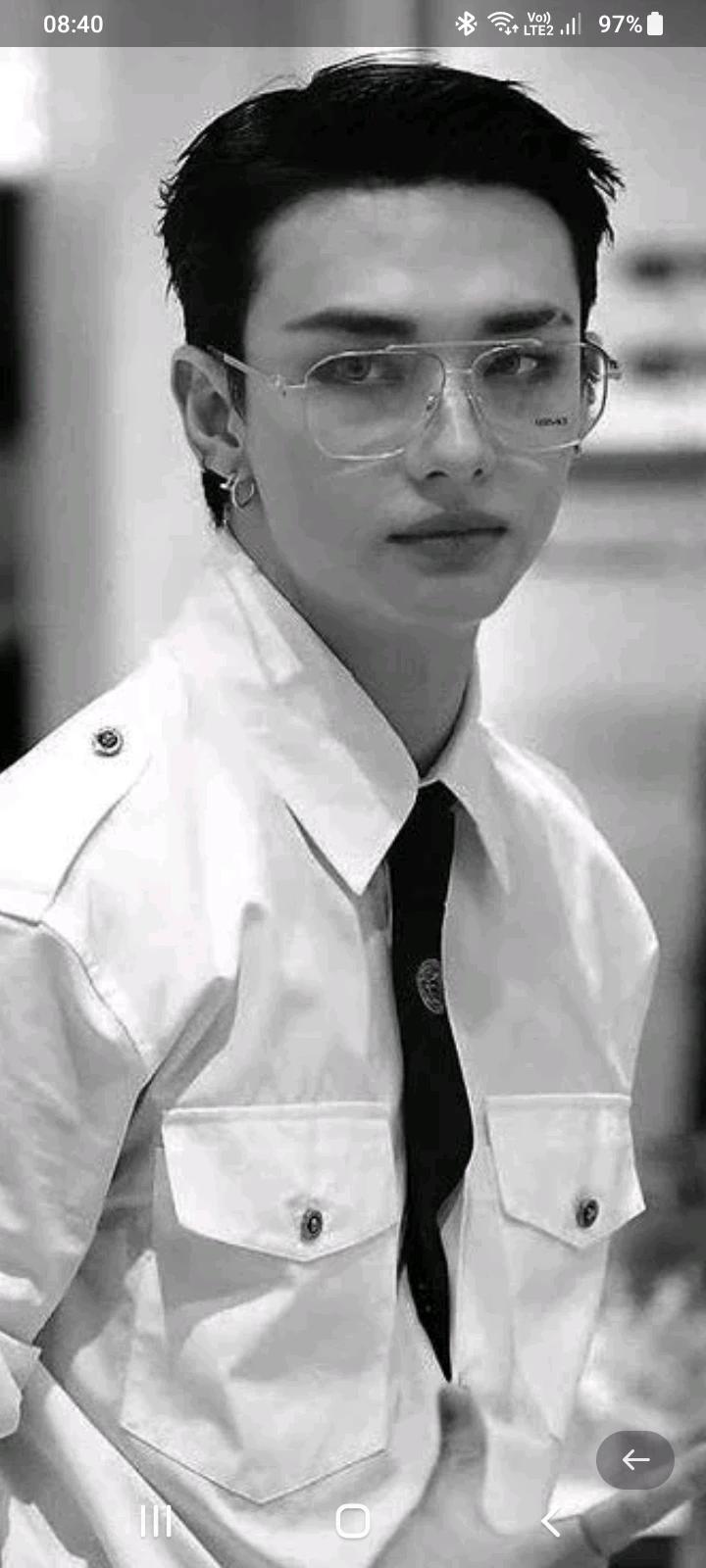 Hyunin thumbnail