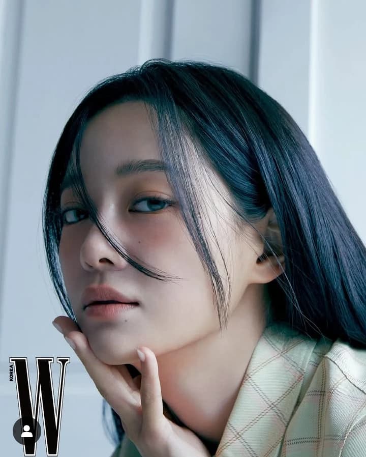 Kim se-jeong thumbnail