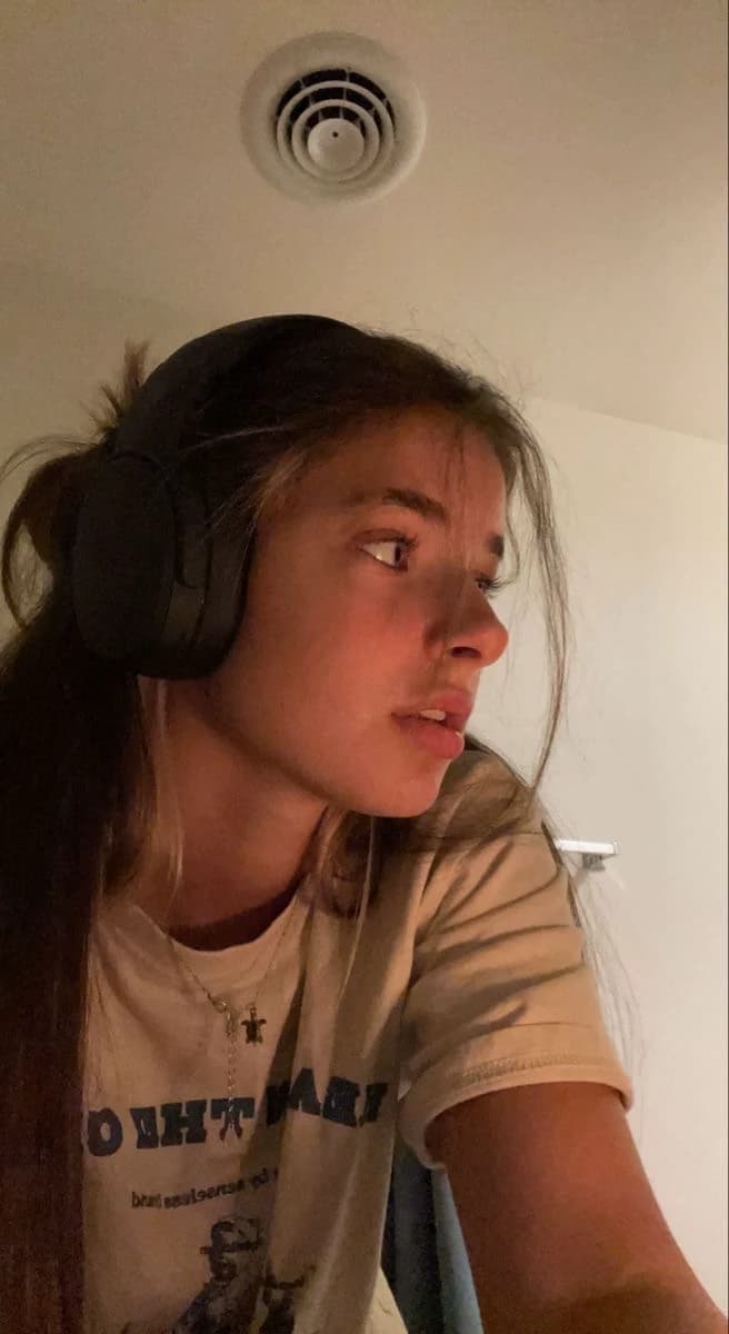 Mia Turner thumbnail