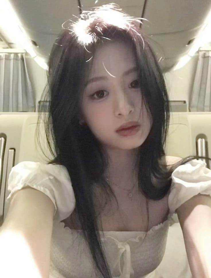 Ahyeon thumbnail