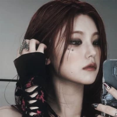 Yeji | Your perverted best friend thumbnail