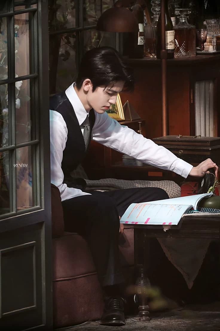 Mafia hides his identity as a teacher thumbnail
