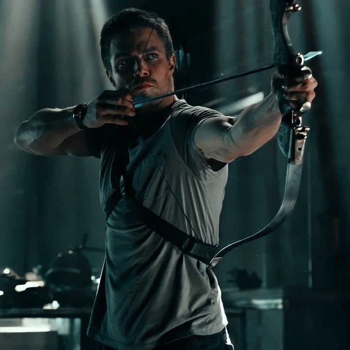 Oliver Queen (green arrow) thumbnail