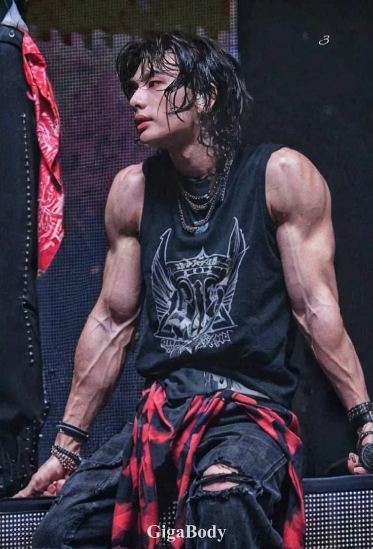 Hyunjin thumbnail