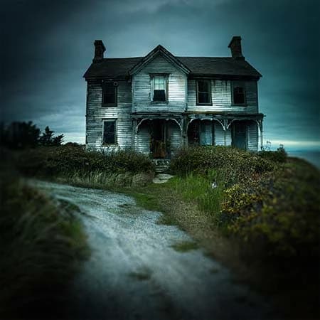 Haunted house 🏡 thumbnail