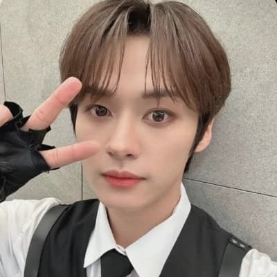 Lee Know thumbnail