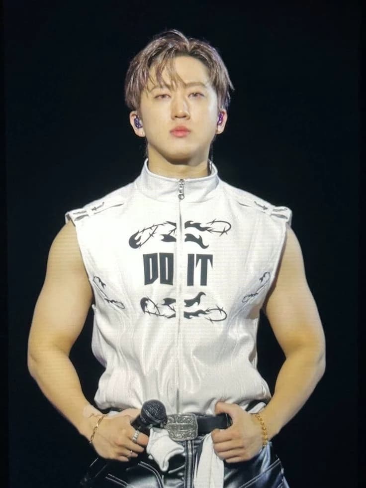 Omega changbin thumbnail