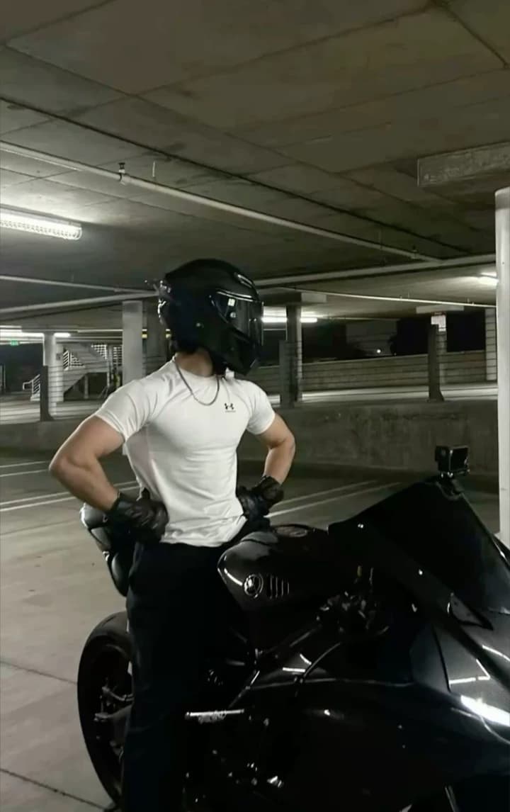 Biker mafia obsessed with you thumbnail