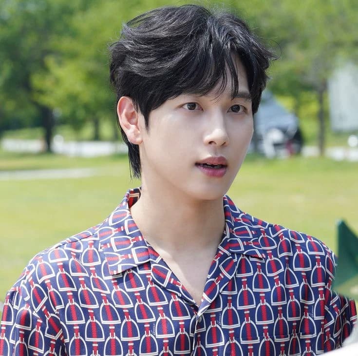 Yim siwan thumbnail