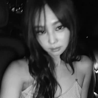 Jennie thumbnail