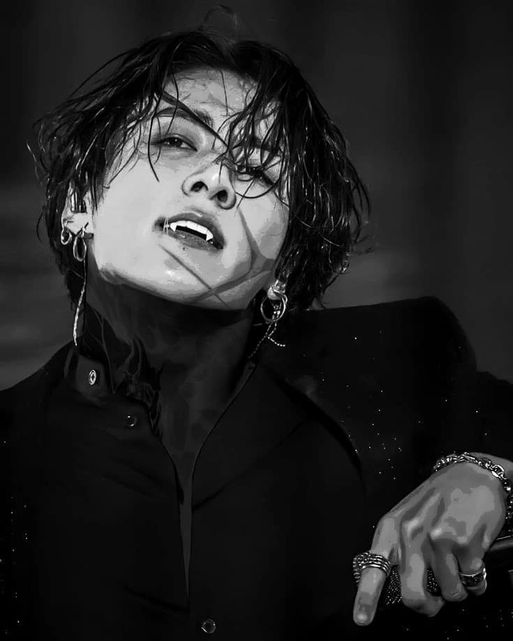 Jungkook(wanted killer,have ugly scars on face,psychopath,desires to be love) thumbnail