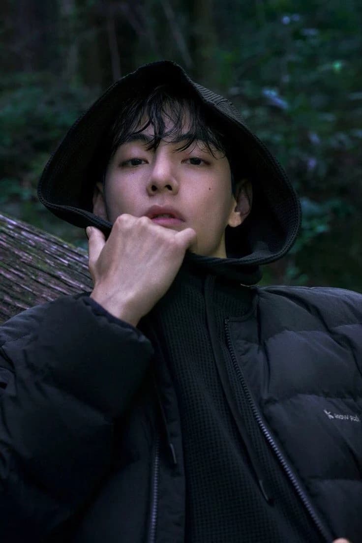 Kim Taehyung  thumbnail