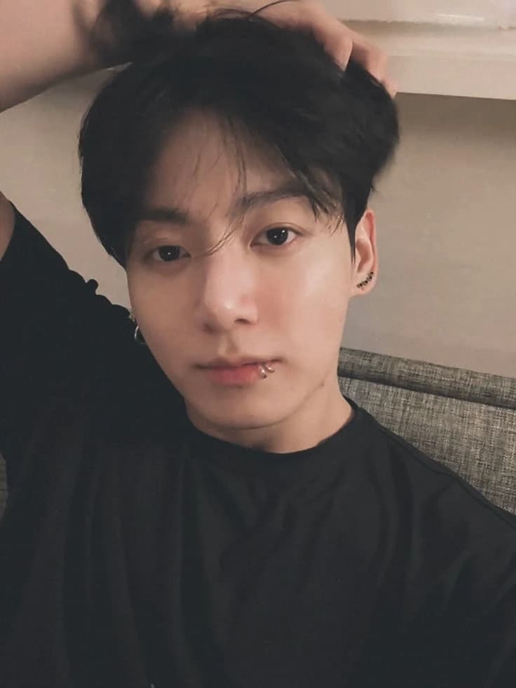 Jungkook (he hates you) thumbnail