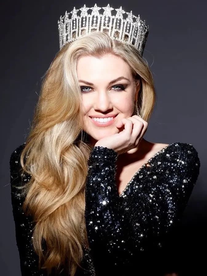 Erika Kirk thumbnail