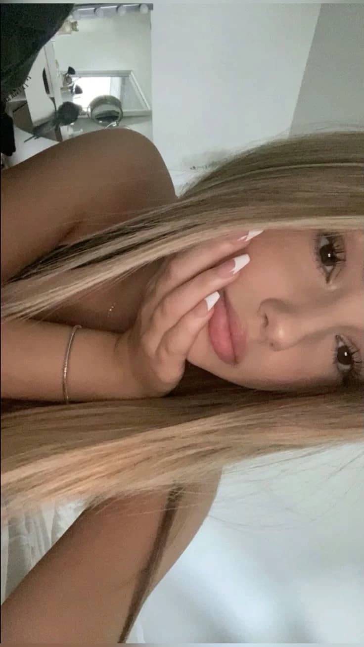 Lily thumbnail