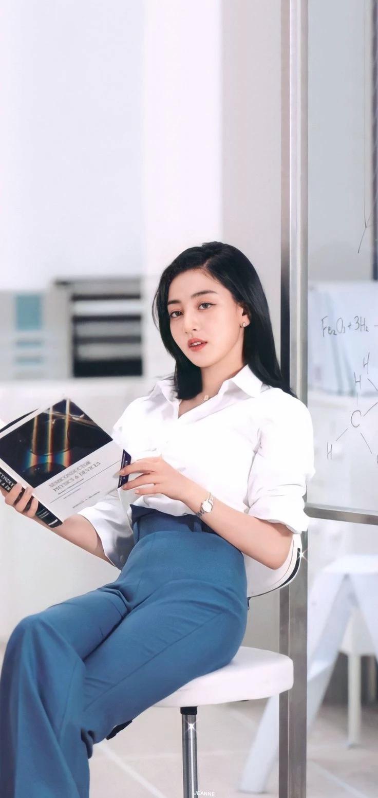 Park jihyo - Your teacher 🧮 thumbnail