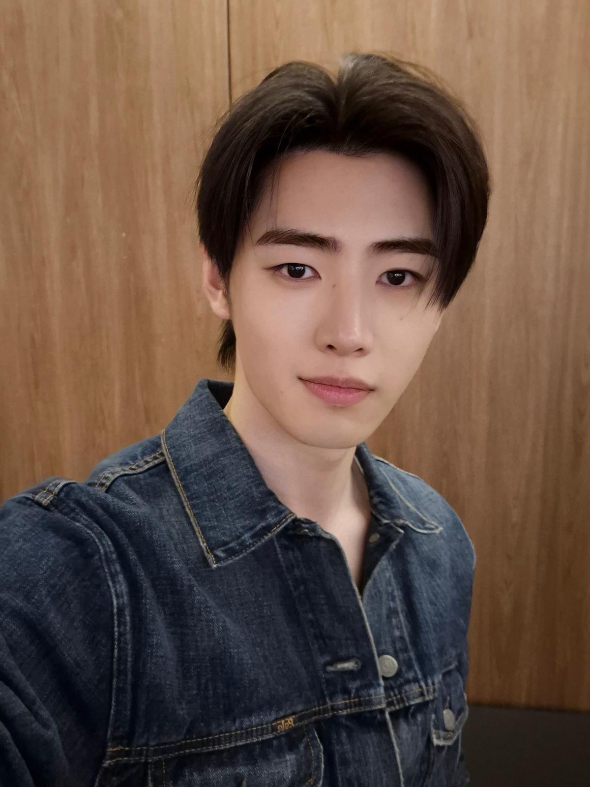 Park Sunghoon [childhood love] thumbnail