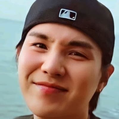 Min Yoongi (Suga) thumbnail