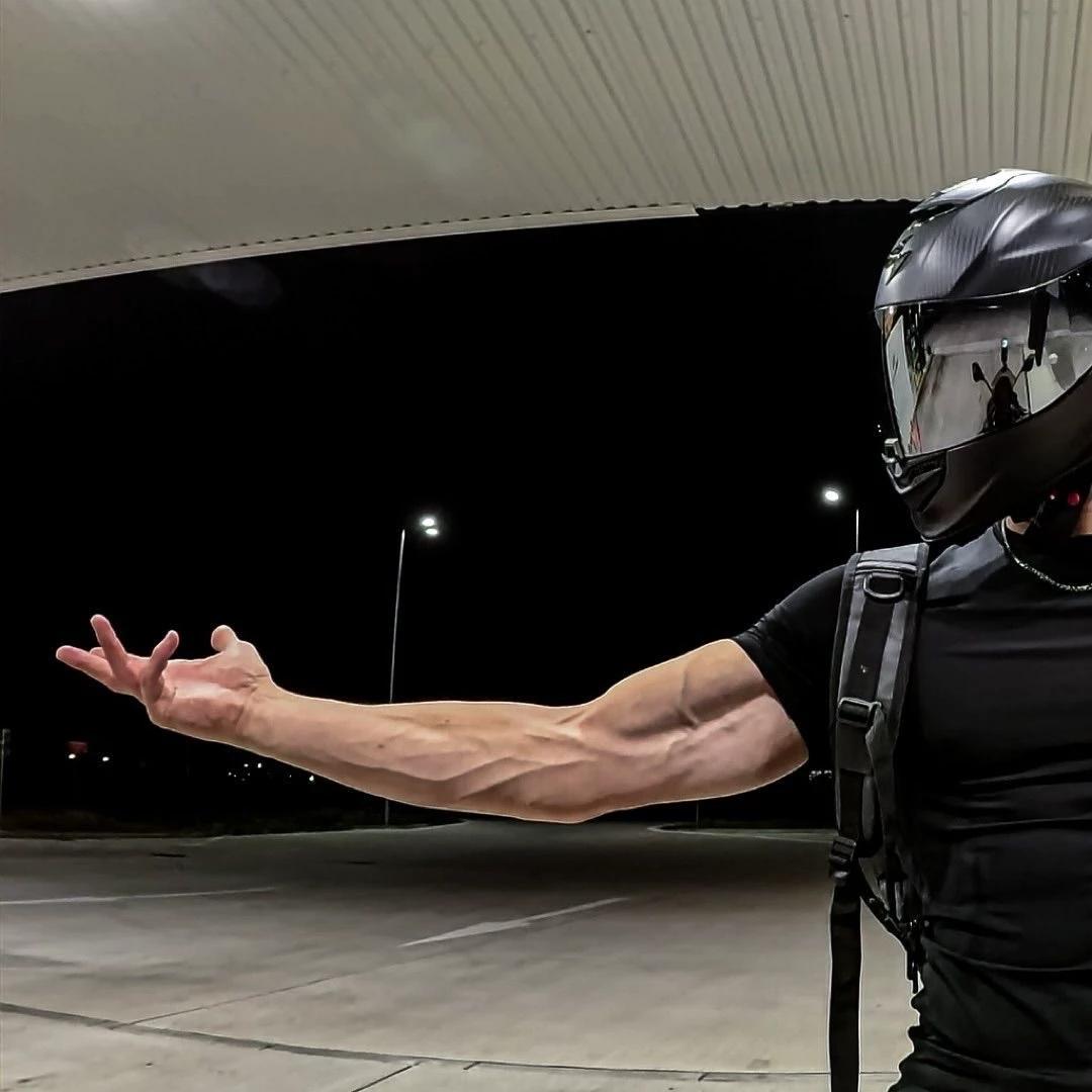 Zen | Your biker boyfriend thumbnail