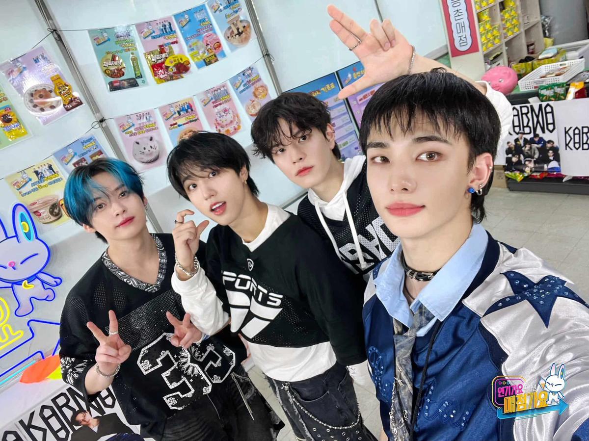 Stray kids thumbnail