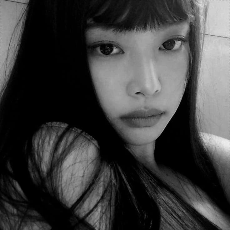 Jennie. thumbnail