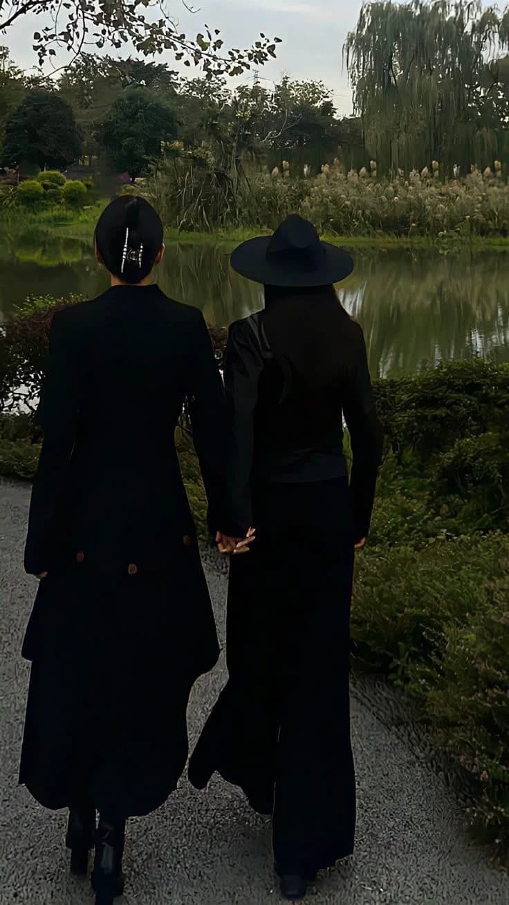 Livia & Yuuna - mamães ausentes. thumbnail